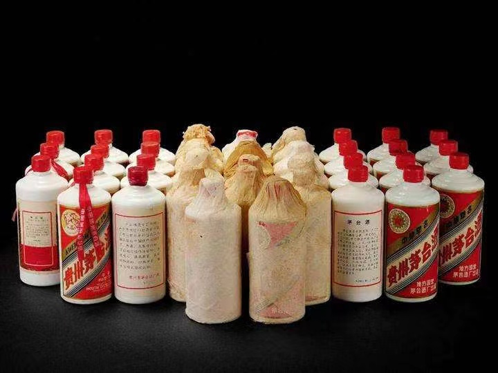 郑场镇日照岚山回收酒价格哪里回收(附近上门回收茅台酒）?